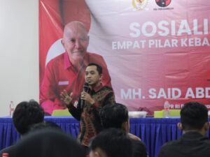 Moh Thoha, salah seorang narasumber dalam sosialisasi empat pilar kebangsaan yang dilaksanakan MH Said Abdullah di Sumenep, Senin (22/12) siang. (Ist)