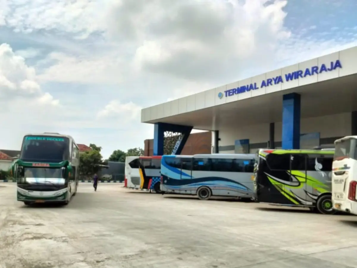 Hingga H-3 Lebaran, 7.996 penumpang melintas di terminal bus Sumenep